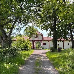 https://metairie-de-moutiques.midi-pyreneeshotels.com